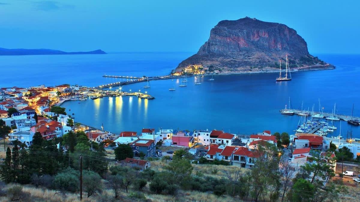 Pablito House-Seaview Monemvasia Nests Экстерьер фото